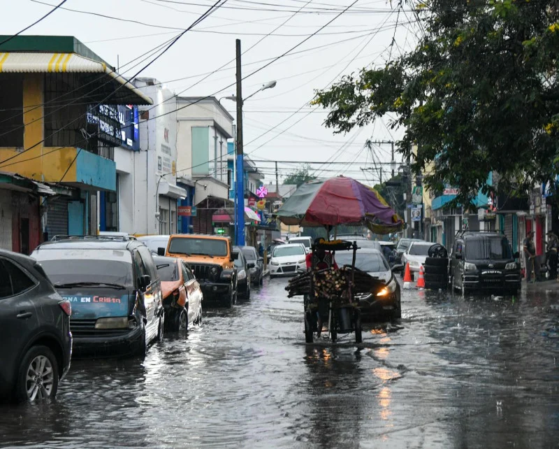 Tormenta Melissa deja más de 340 mil hogares sin agua en República Dominicana