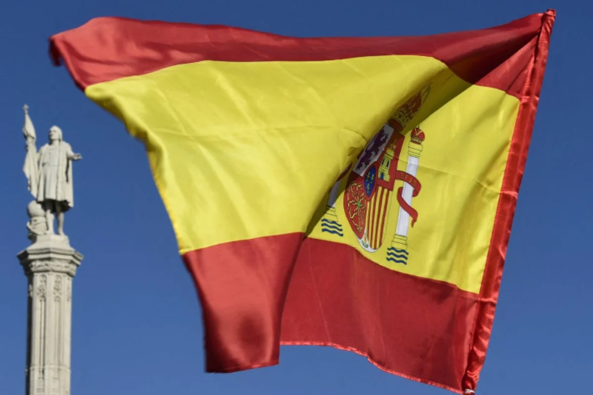 España inicia la mayor regularización migratoria en dos décadas